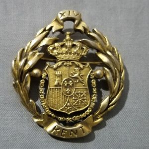 Vintage Kent XIV Coat of Arms Metal Medallion Crest